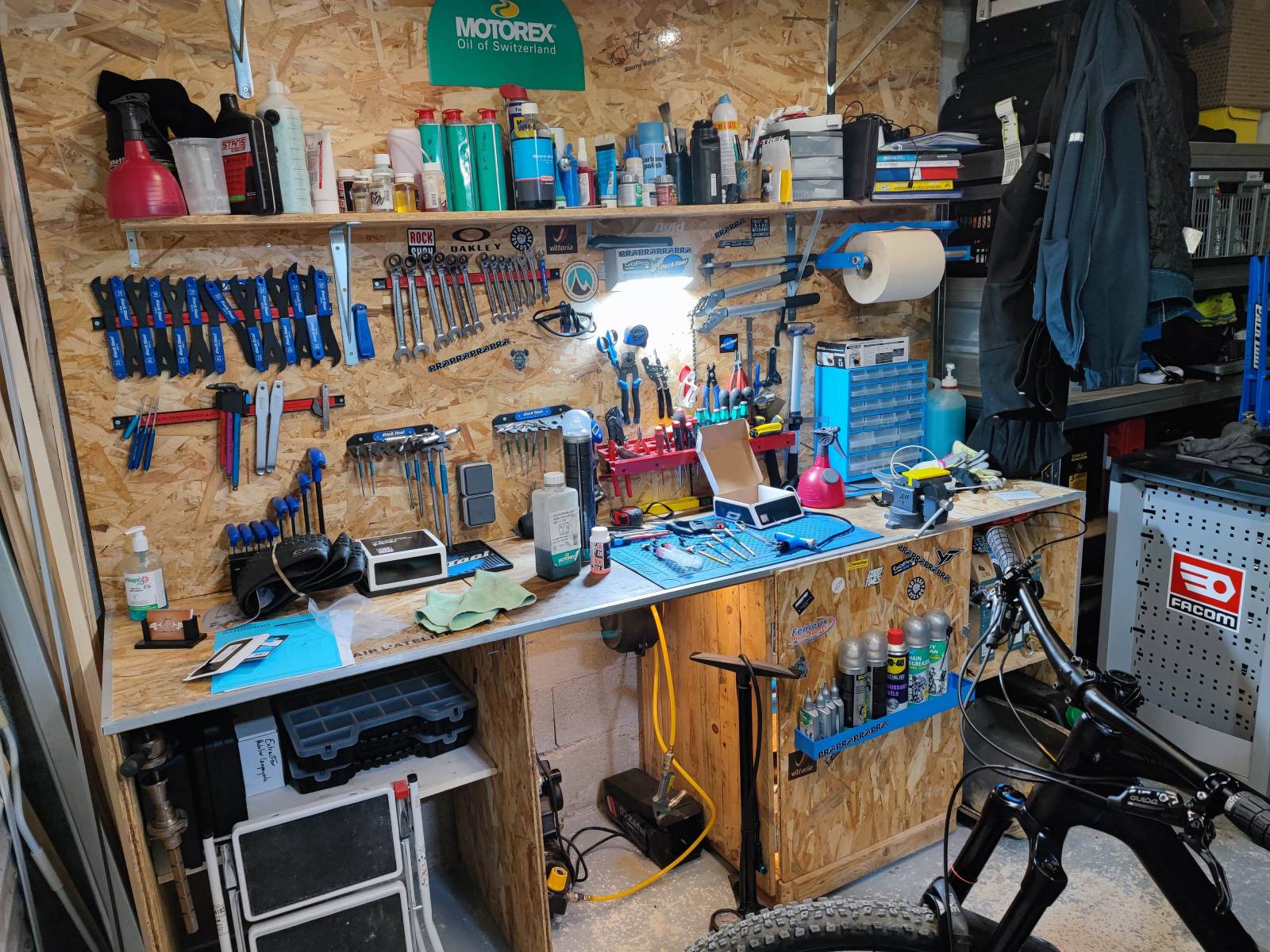 Atelier SOUTH BIKE REPAIR 